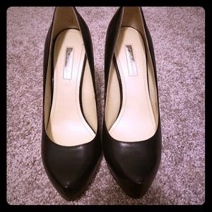 BCBG 7 1/2 Heels